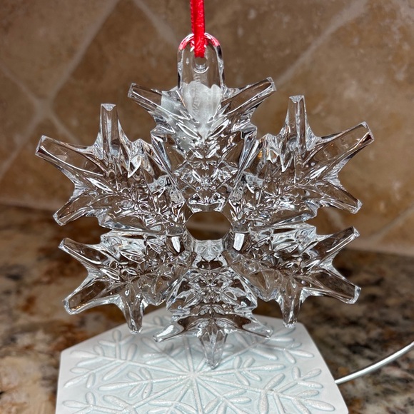 Large Waterford Crystal Snowflake Ornament 4 inches - Picture 7 of 8
